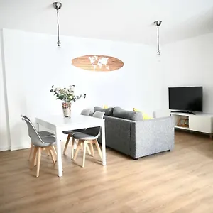 Casa Carivid En El Centro Y Con Parking Gratis Apartamento